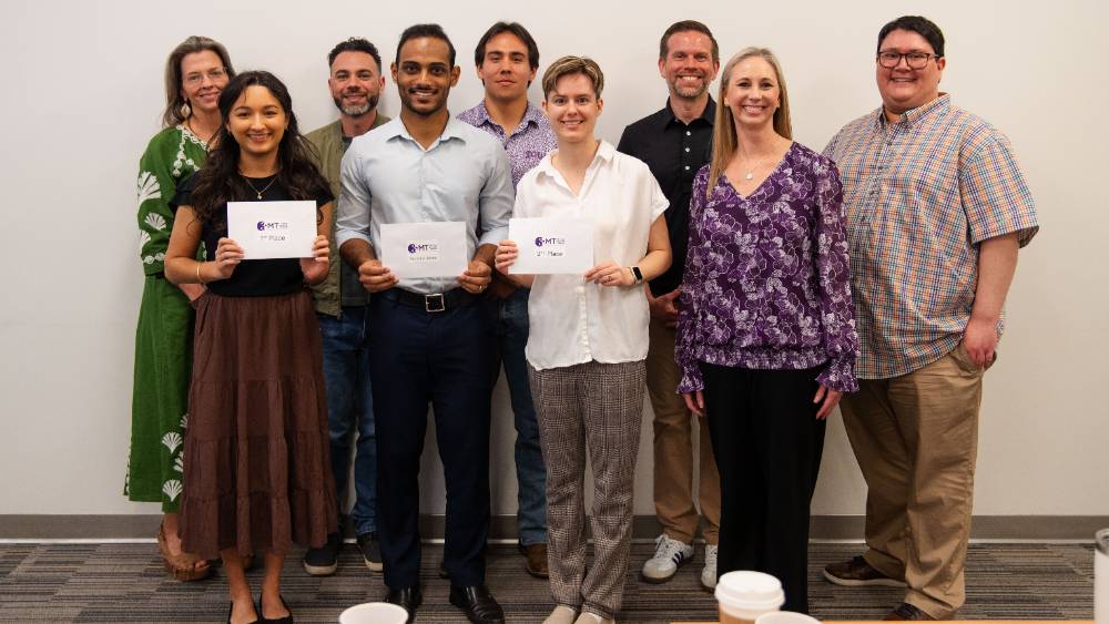 All contestants with Harris College Research Committee